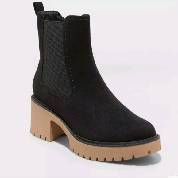 Target Shoes - Black Faux Suede Ankle Chelsea Lug Sole Boots Universal Thread Crispin 11 NWT